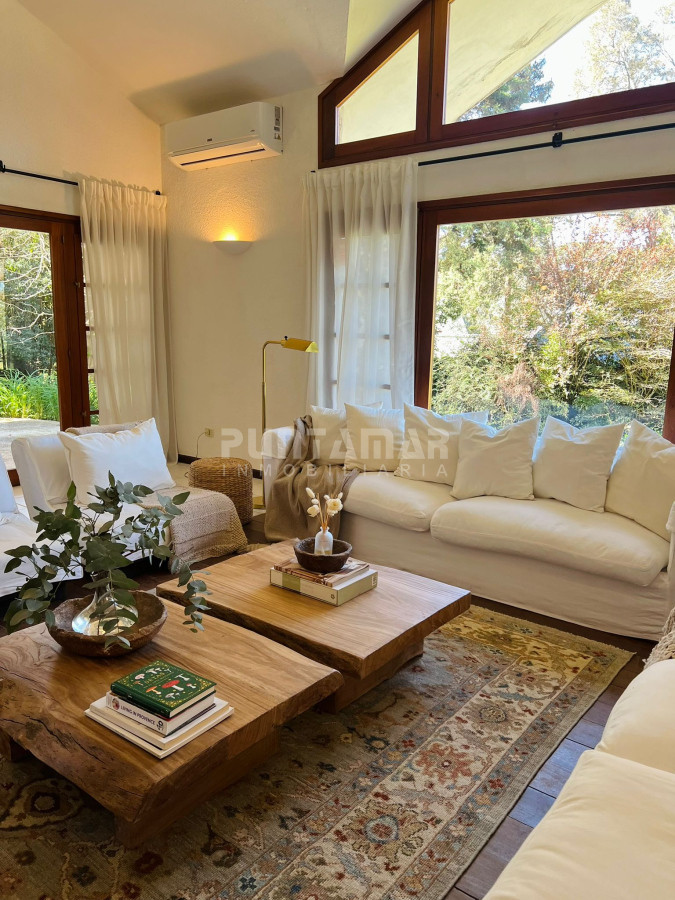 Casa ID.212432 - ALQUILER  CASA DE 3 DORMITORIOS EN SUITE EN SAN RAFAEL CON PISCINA