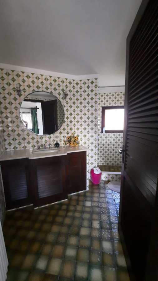 Casa ID.210626 - Casa de 4 dormitorios con piscina en San Rafael
