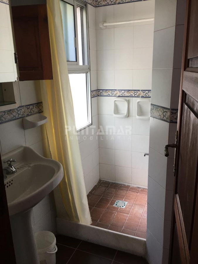 Casa ID.212424 - CHALET DE 5 DORMITORIOS EN PARADA 6 DE LA MANSA