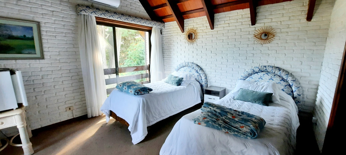 Casa ID.212456 - IMPORTANTE CASA DE 2 PLANTAS EN BARRIO SAN RAFAEL