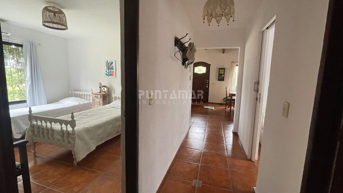 Casa ID.210859 - ALQUILER CASA MONTOYA 4 DORMITORIOS