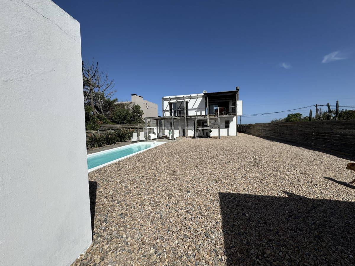 Casa ID.210971 - Casa en alquiler Balneario Bueno Aires frente al mar y piscina climatizada