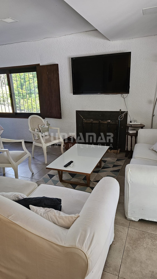 Casa ID.213744 - Casa en alquiler con piscina