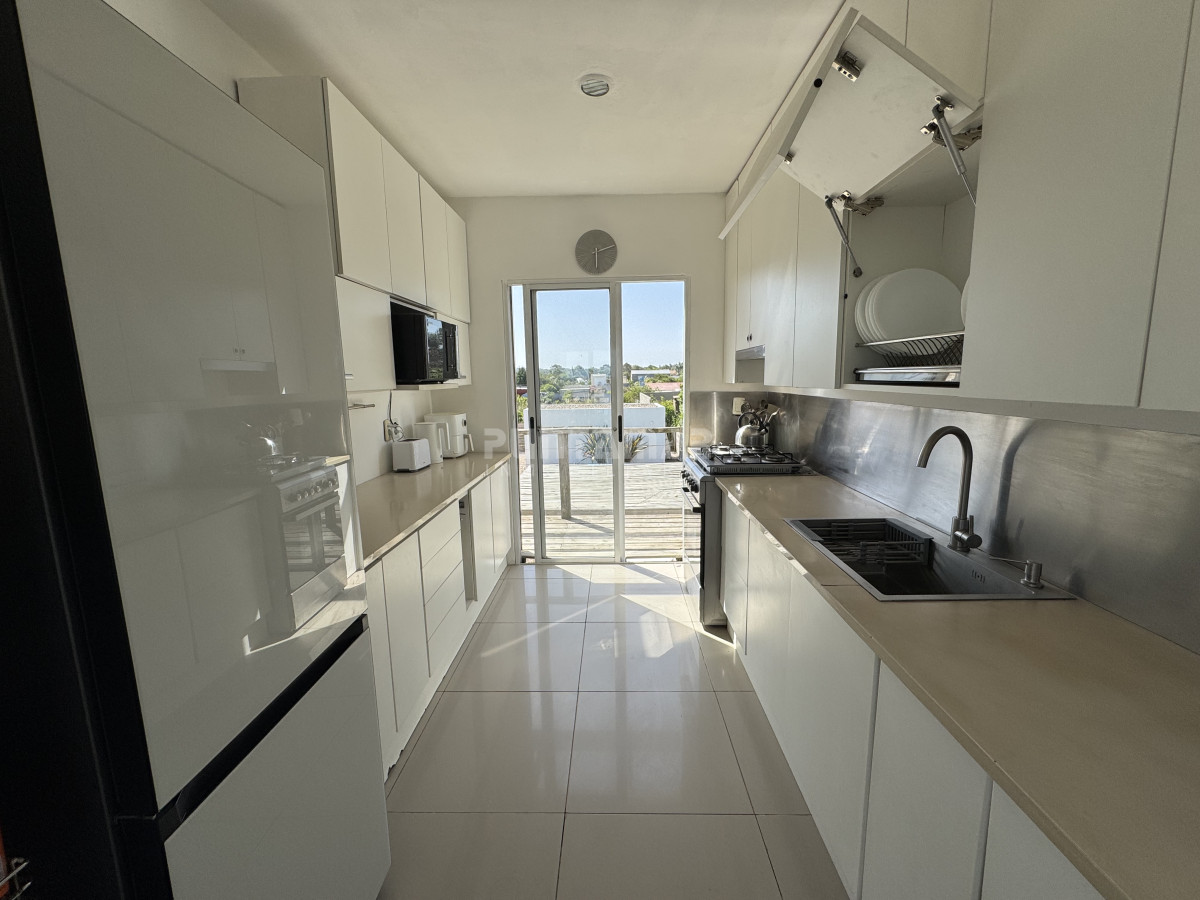 Casa ID.210971 - Casa en alquiler Balneario Bueno Aires frente al mar y piscina climatizada