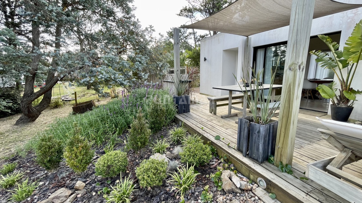 Casa ID.213215 - HERMOSA CASA 2 DORMITORIOS EN LA BARRA A METROS DE MEDIALUNAS CALENTITAS