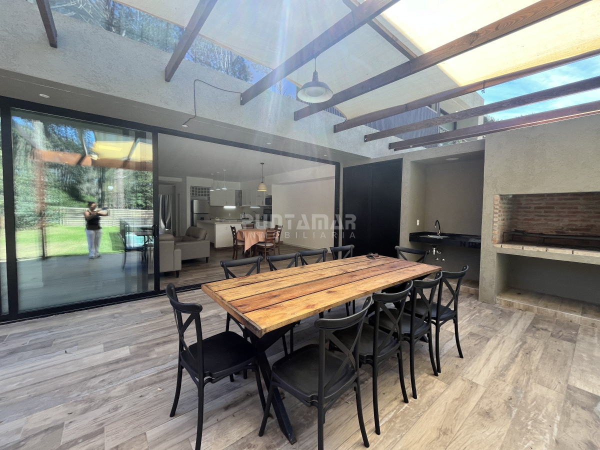 Casa ID.213451 - HERMOSA CASA DE 4 DORMIS Y 4 BAÑOS CON PISCINA PRIVADA EN SOLANAS COUNTRY