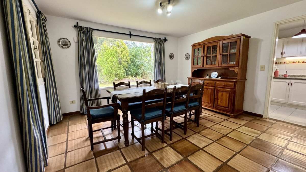 Casa ID.213702 - ALQUILER  CASA 4 DORMITORIOS  EN EL CORAZON DE LA BARRA