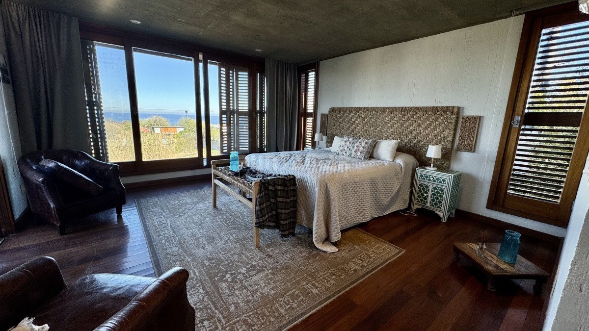 Casa ID.212719 - ALQUILER  CASA DE 4 DORMITORIOS  EN EN EL CHORRO  CON PISCINA