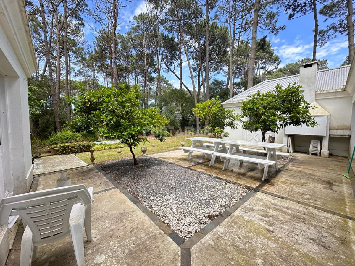 Casa ID.213173 - ALQUILER MUY LINDA CASA DE 4 DORMITORIOS EN MANANTIALES