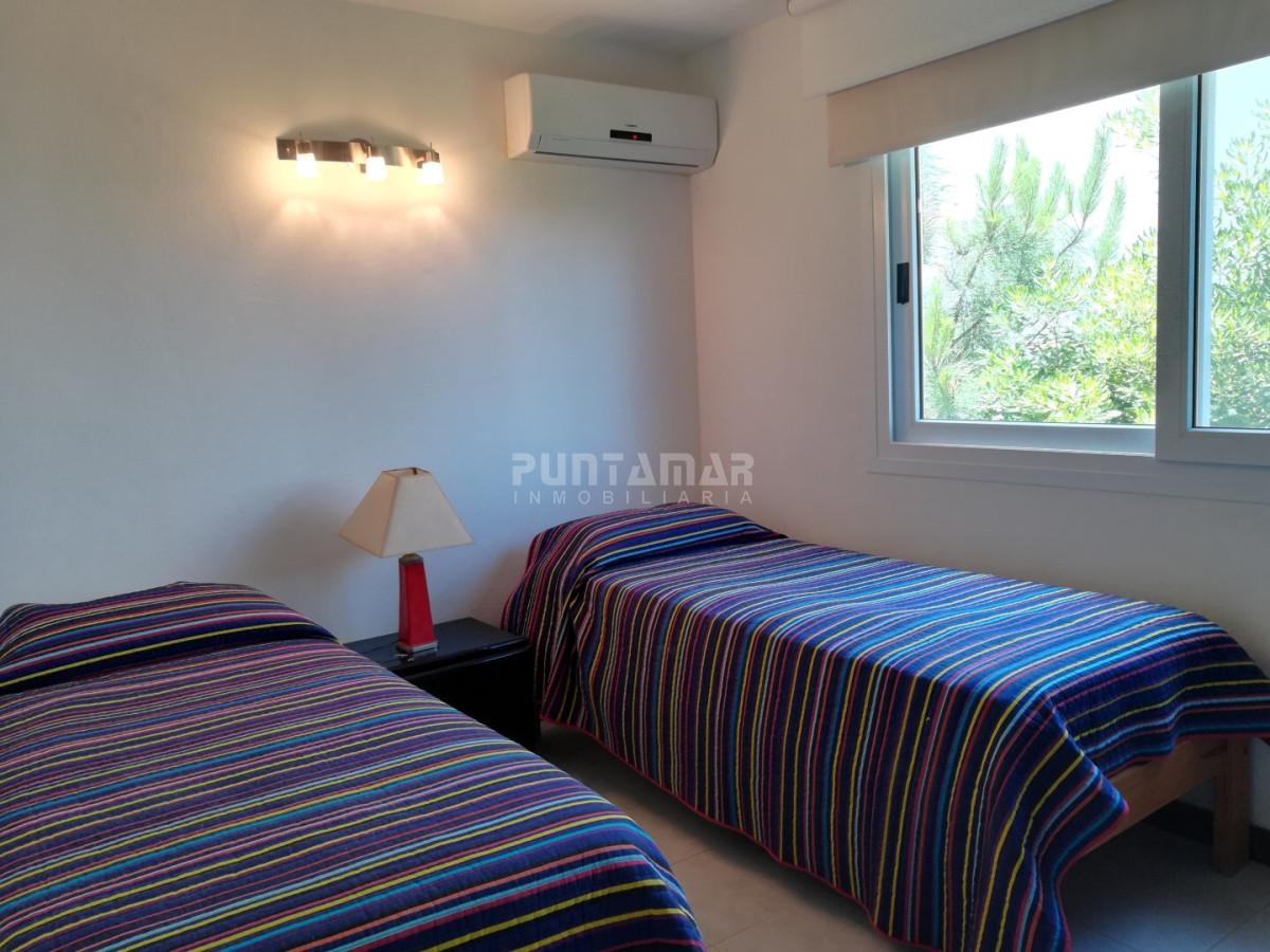 Casa ID.210977 - ALQUILER DE CASA EN MONTOYA 3 DORMITORIOS CON PISCINA