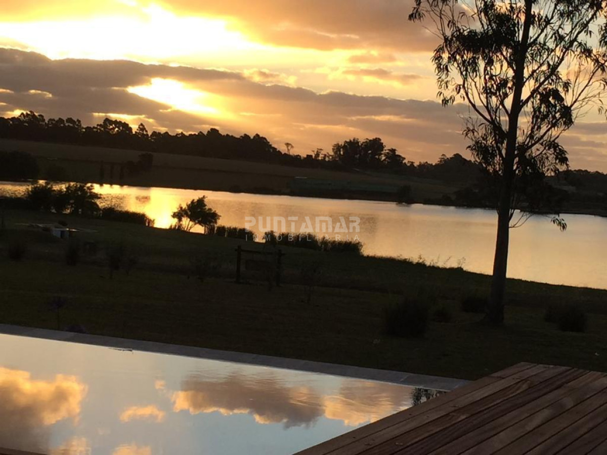 Casa ID.211804 - Casa en alquiler en Pueblo Mio