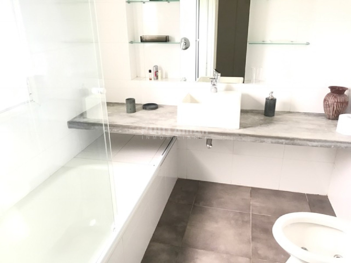 Casa ID.210933 - Casa en alquiler en La Barra, 4 dormitorios, piscina