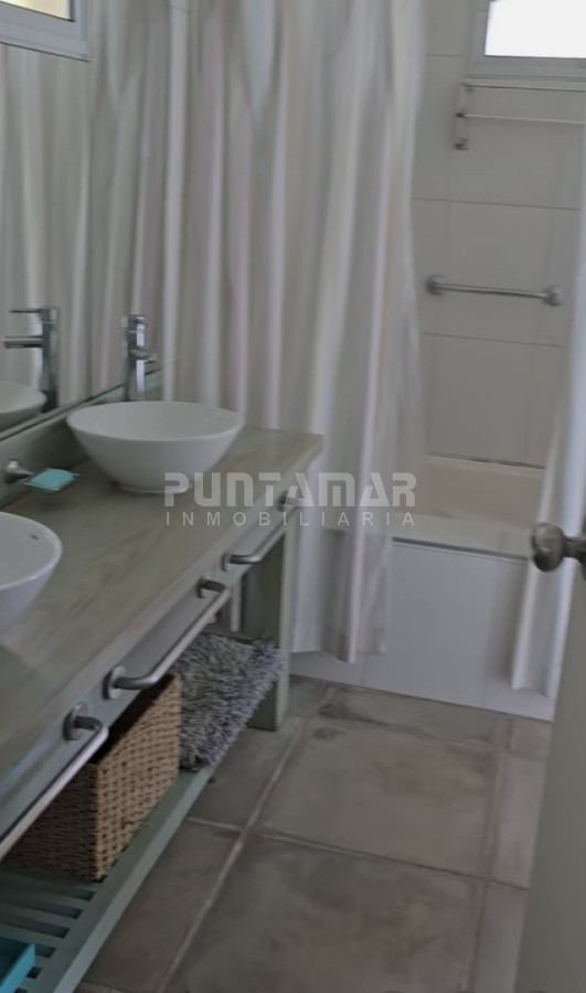 Casa ID.213836 - ALQUILER CASA EN EL CORAZÓN DE LA BARRA