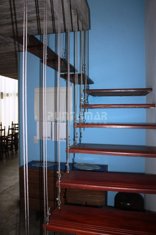 Casa ID.210846 - HERMOSA CASA DE 3 DORMITORIOS CON PISCINA EN MONTOYA 