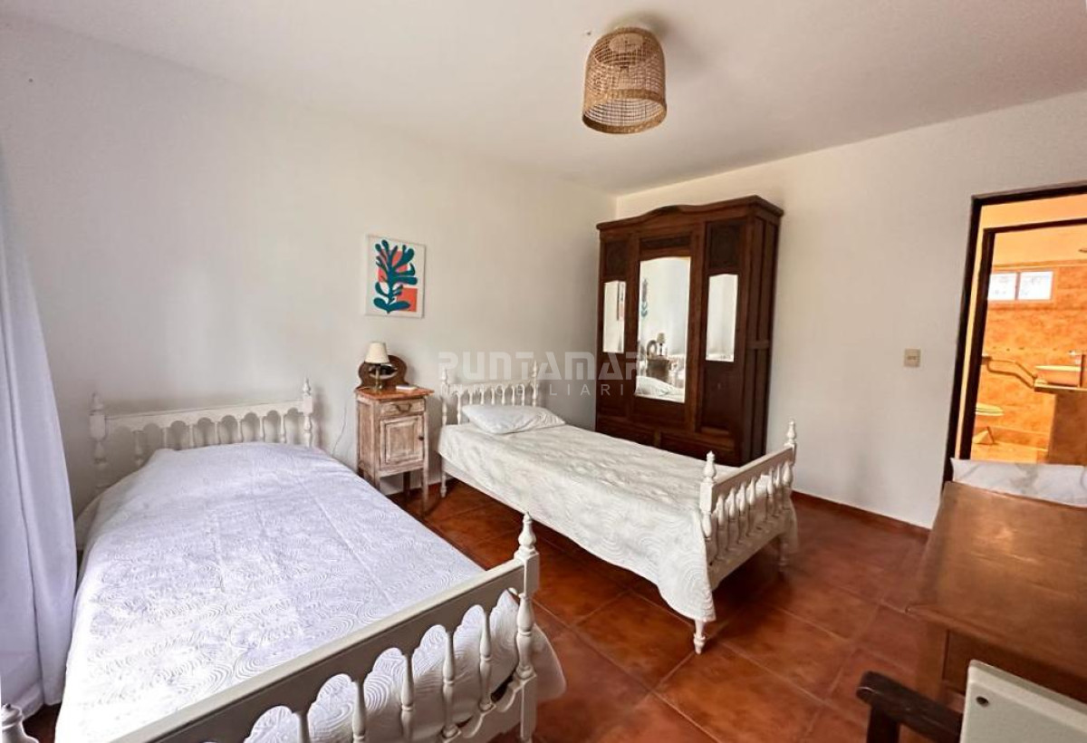 Casa ID.210859 - ALQUILER CASA MONTOYA 4 DORMITORIOS