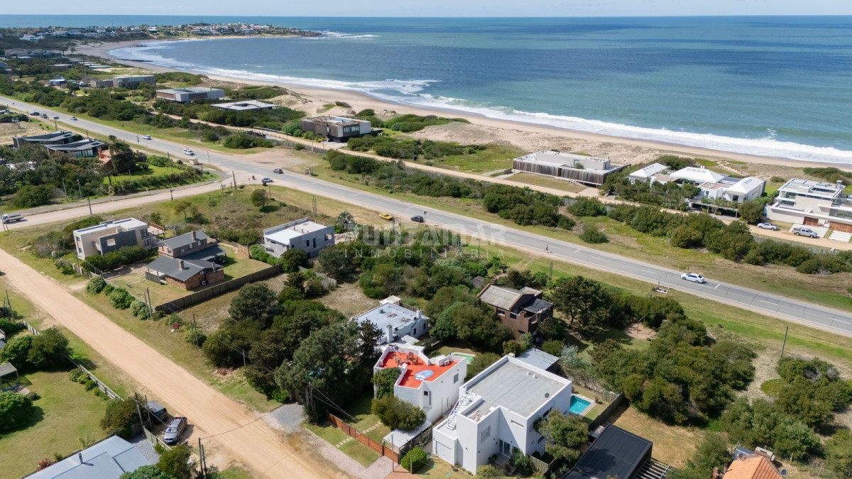 Casa ID.212570 - CASA EN LA JUANITA DE 4 DORMITORIOS A MINUTIOS DE JOSE IGNACIO