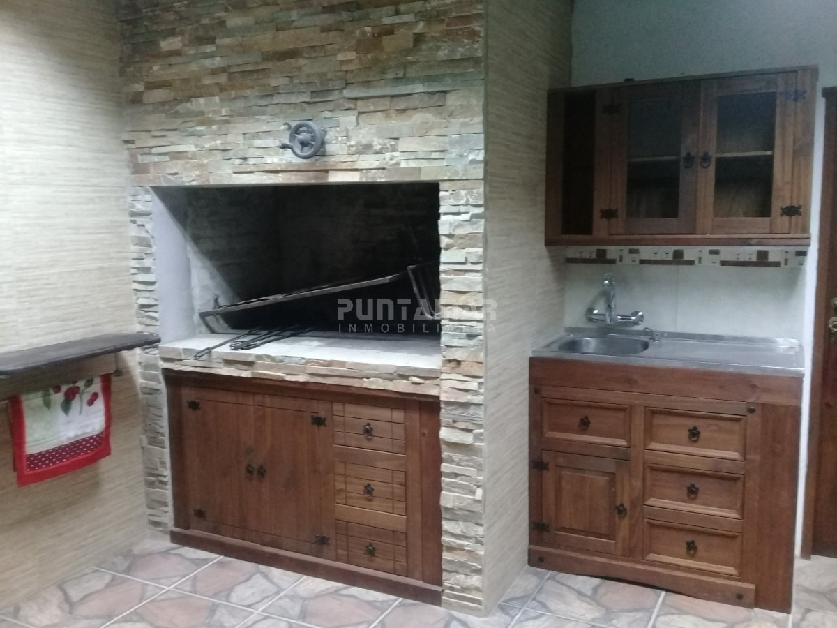 Casa ID.210984 - CASA EN ALQUILER 3 DORMITORIOS EN LA BARRA 