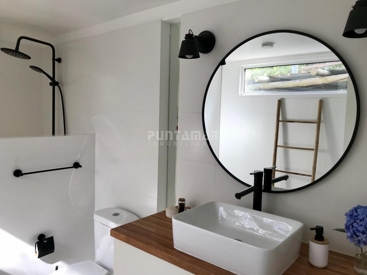 Casa ID.213520 - ALQUILER CASA PLAYERA DE 2 DORMITORIOS A POCOS CUADRAS DEL CENTRO DE LA BARRA