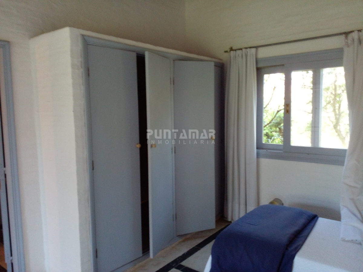 Casa ID.212386 - CHALET EN ALQUILER TEMPORADA EN ZONA DE LA BARRA A 3 CUADRAS DE LA AVENIDA PRINCIPAL Y 5 CUADRAS DE LA PLAYA 