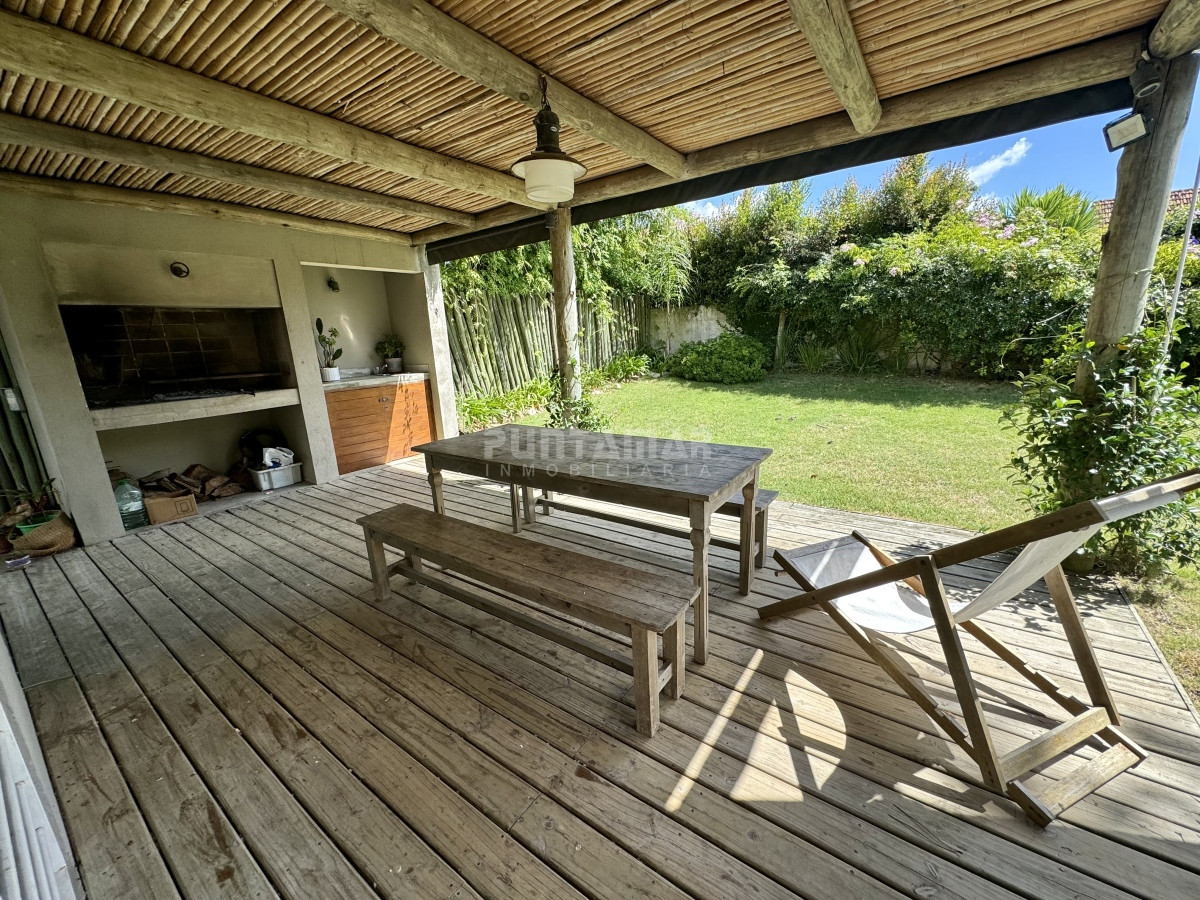 Casa ID.211133 - Casa en alquiler la Barra, centro, moderna