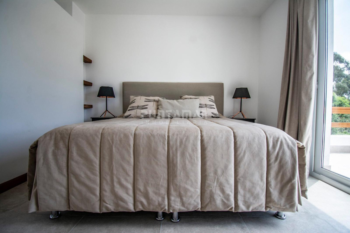 Casa ID.211851 - Casa de 5 dormitorios en venta y alquiler en Rincón del Indio, Punta del Este