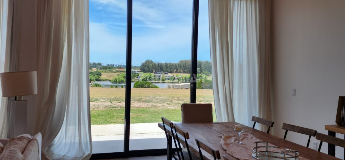 Casa ID.212882 - Casa en venta y alquiler en Pueblo Mio