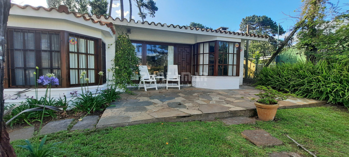 Casa ID.213537 - Casa de 3 dormitorios con dependencia en Lugano