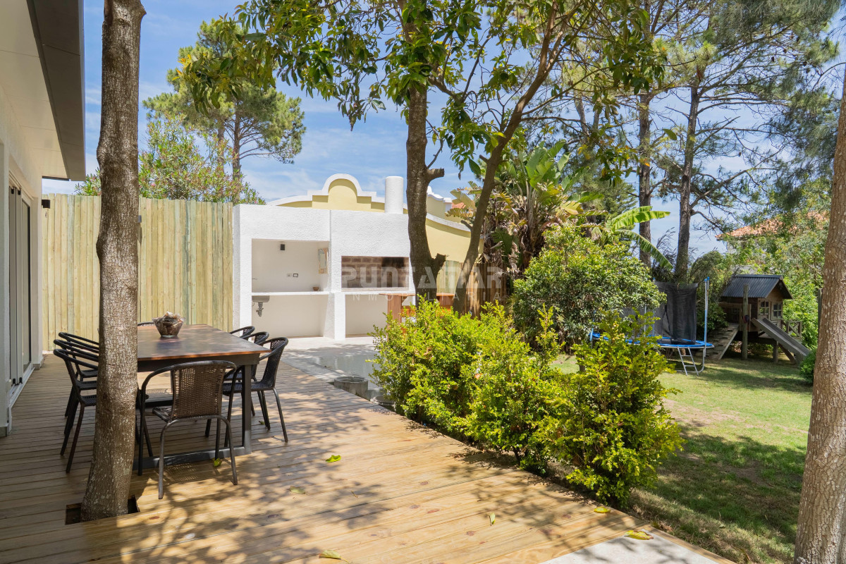 Casa ID.213742 - Casa en alquiler en La Barra con piscina