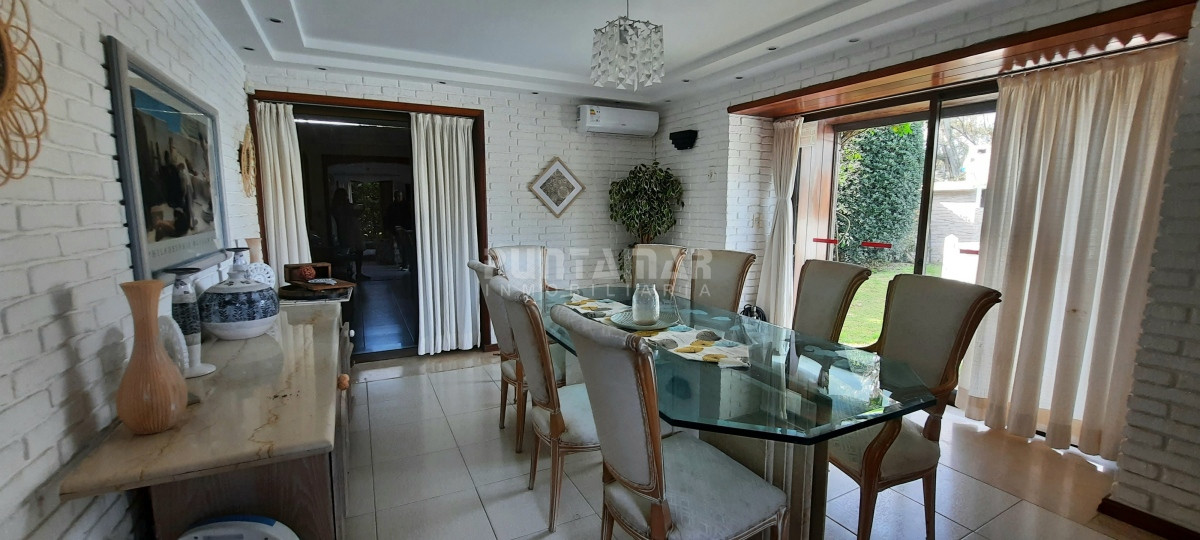 Casa ID.212456 - IMPORTANTE CASA DE 2 PLANTAS EN BARRIO SAN RAFAEL