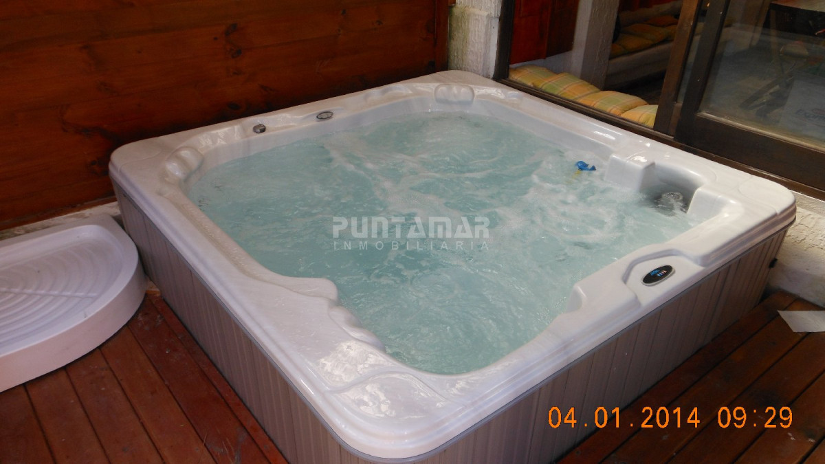 Casa ID.210626 - Casa de 4 dormitorios con piscina en San Rafael