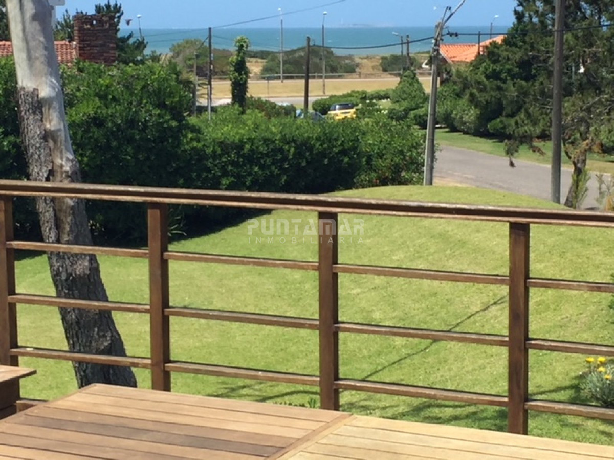 Casa ID.211724 - VENTA DE CASA EN SAN RAFAEL  6 DORMITORIOS 