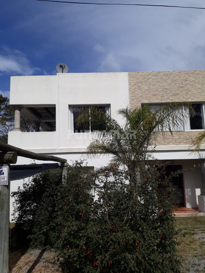 Casa ID.210842 - Casa de 5 dormitorios en alquiler en Montoya