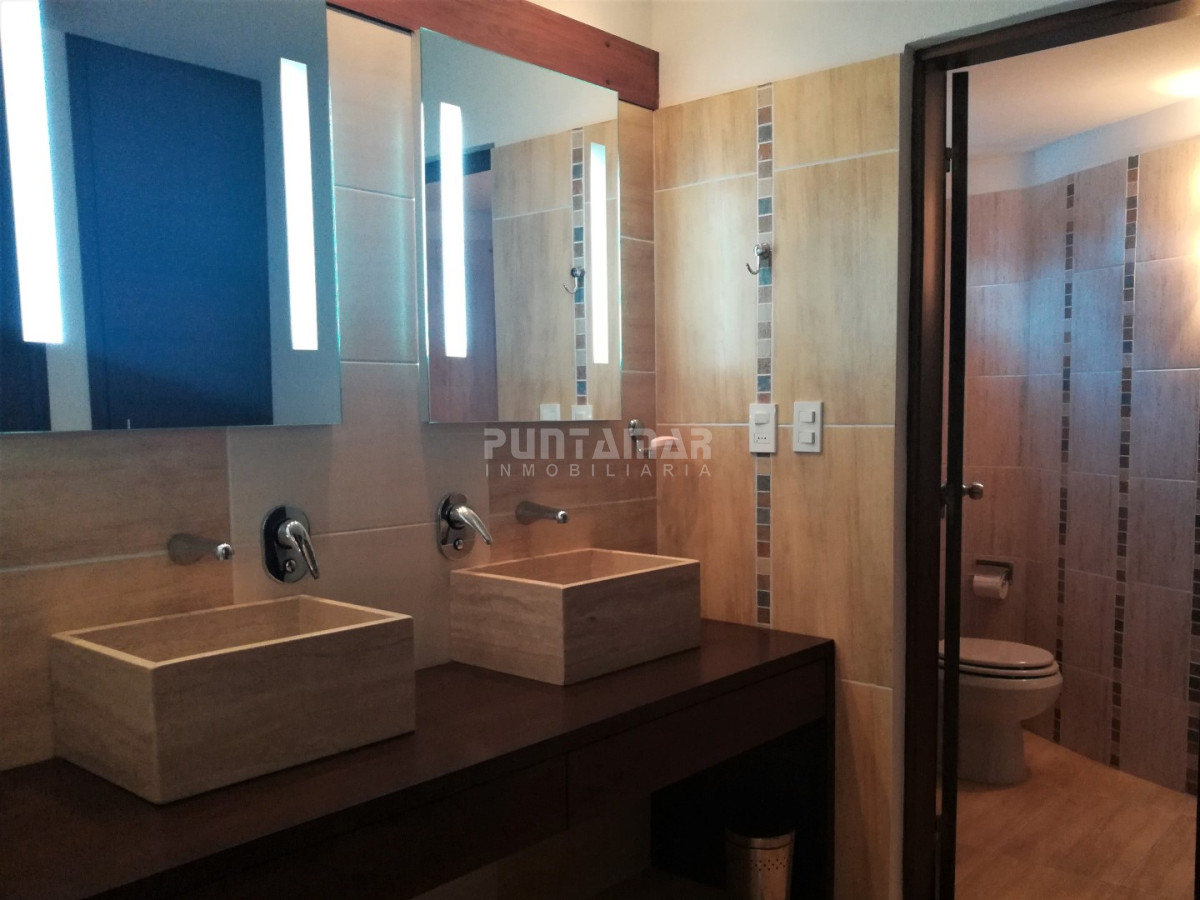 Casa ID.210977 - ALQUILER DE CASA EN MONTOYA 3 DORMITORIOS CON PISCINA
