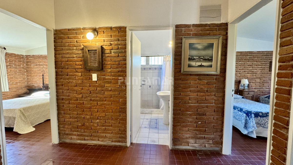 Casa ID.213710 - ALQUILER HERMOSO CHALET DE 4 DORMITORIOS A 900 MTS DEL MAR