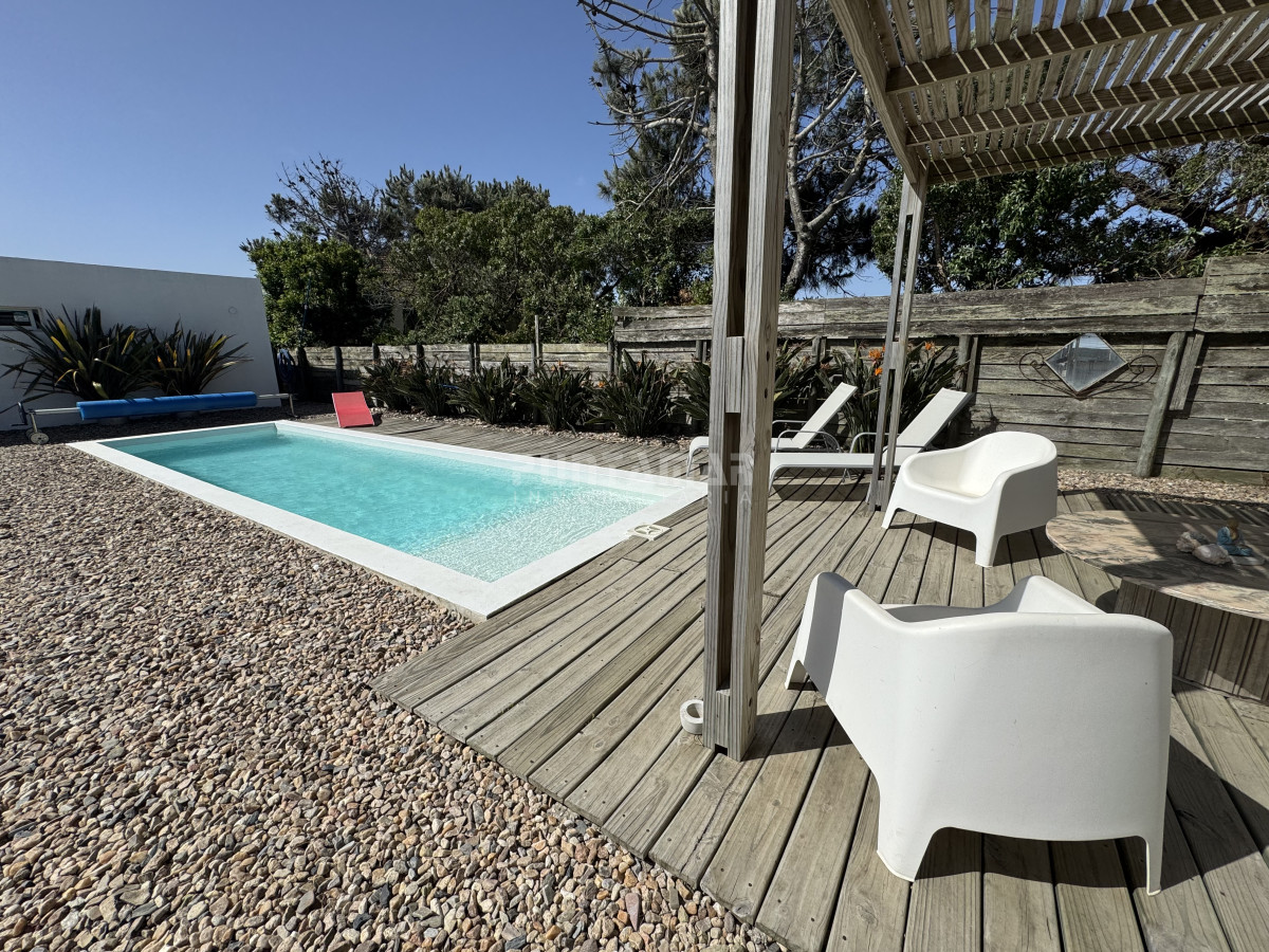 Casa ID.210971 - Casa en alquiler Balneario Bueno Aires frente al mar y piscina climatizada