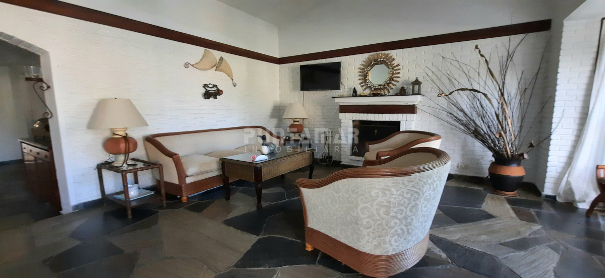 Casa ID.213537 - Casa de 3 dormitorios con dependencia en Lugano