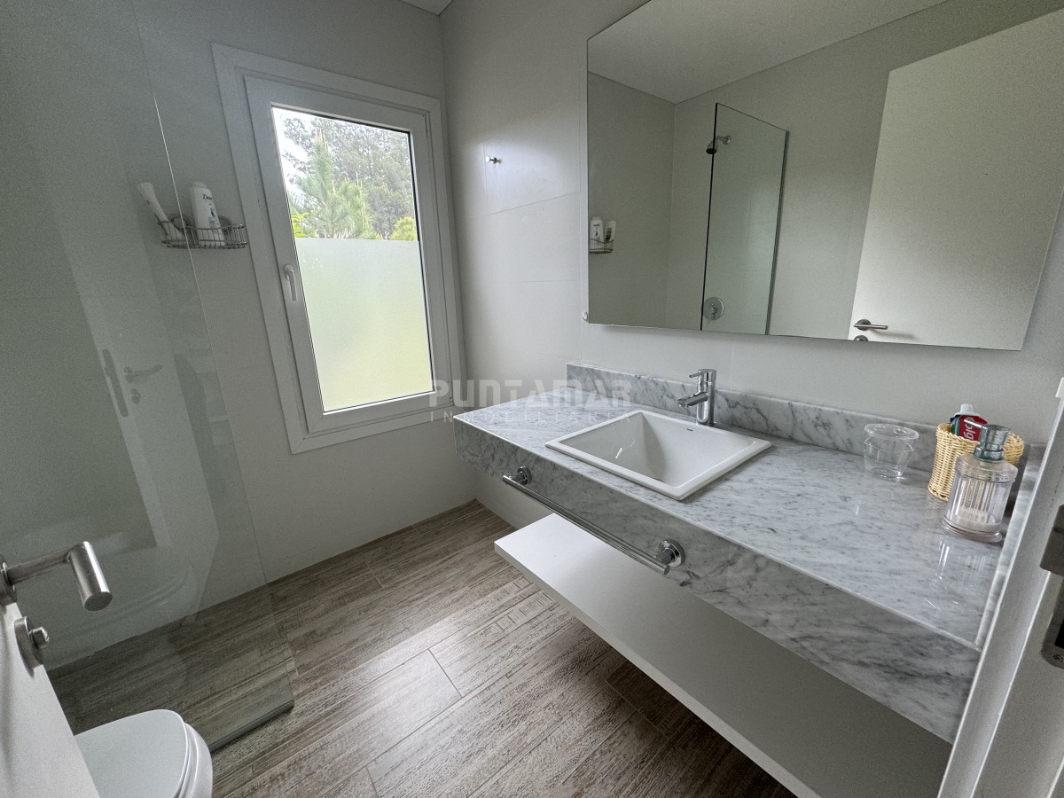 Casa ID.213449 - Casa en alquiler en Pueblo Mio