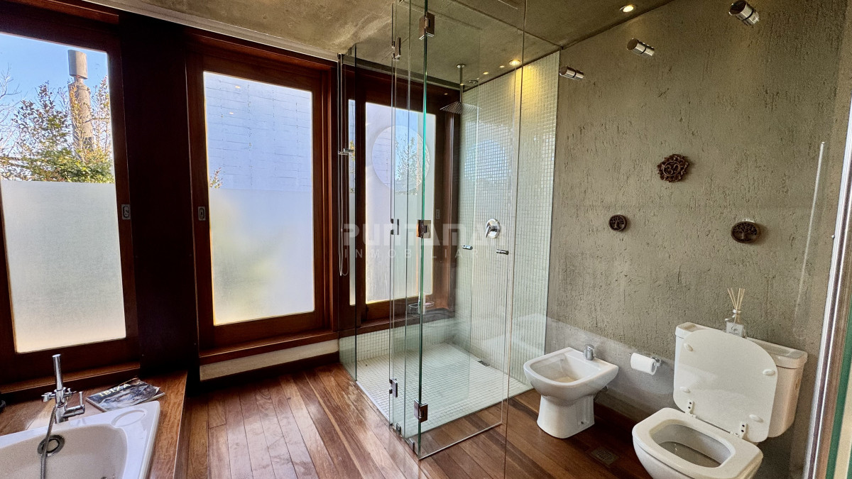 Casa ID.212719 - ALQUILER  CASA DE 4 DORMITORIOS  EN EN EL CHORRO  CON PISCINA