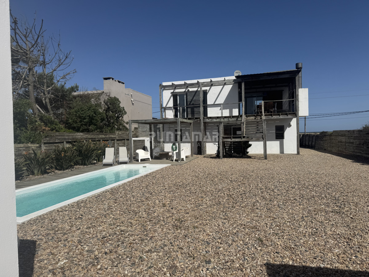 Casa ID.210971 - Casa en alquiler Balneario Bueno Aires frente al mar y piscina climatizada