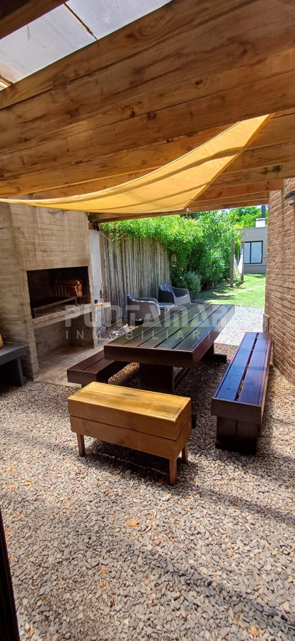 Casa ID.210730 - CASA EN ALQUILER TEMPORADA ZONA DE MONTOYA LA BARRA A DOS CUADRA DEL MAR 