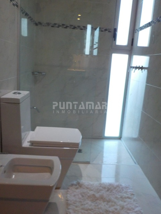 Casa ID.211105 - MODERNA CASA DE 4 DORMITORIOS EN EL CORAZON DE MANANTIALES 