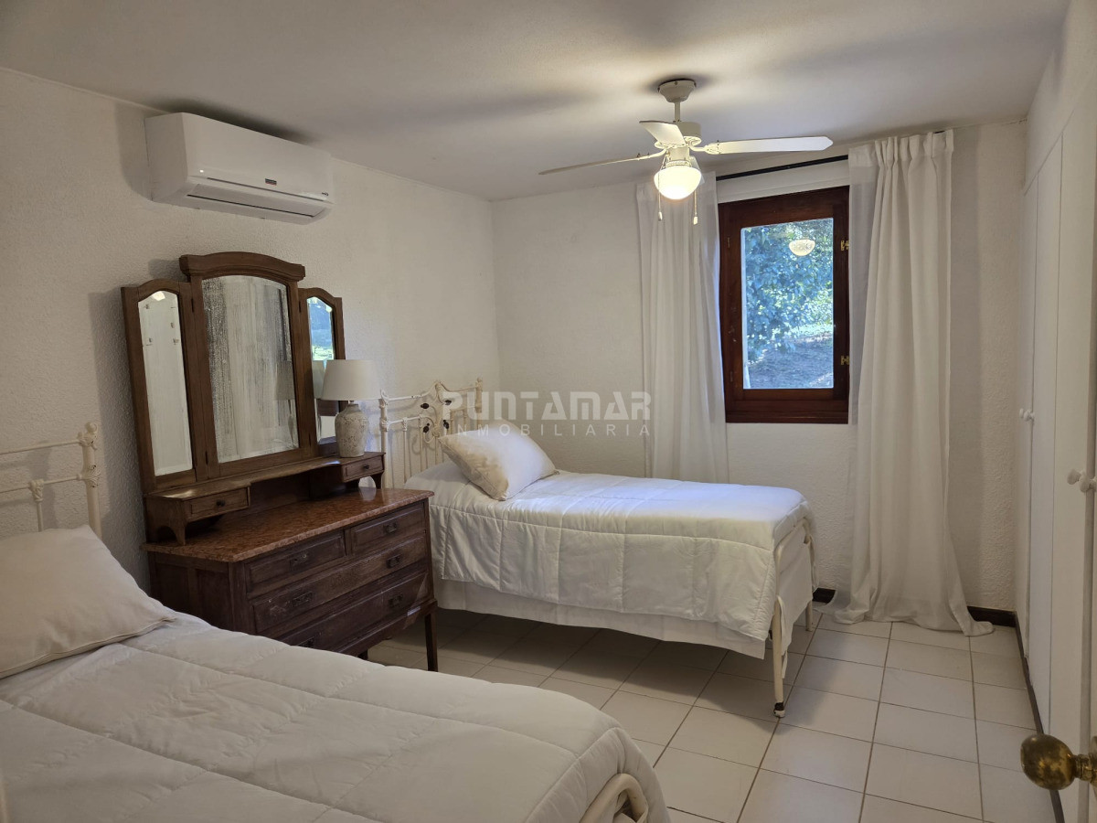 Casa ID.212432 - ALQUILER  CASA DE 3 DORMITORIOS EN SUITE EN SAN RAFAEL CON PISCINA