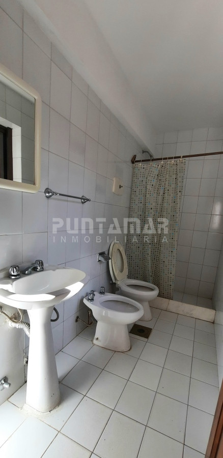 Casa ID.212456 - IMPORTANTE CASA DE 2 PLANTAS EN BARRIO SAN RAFAEL