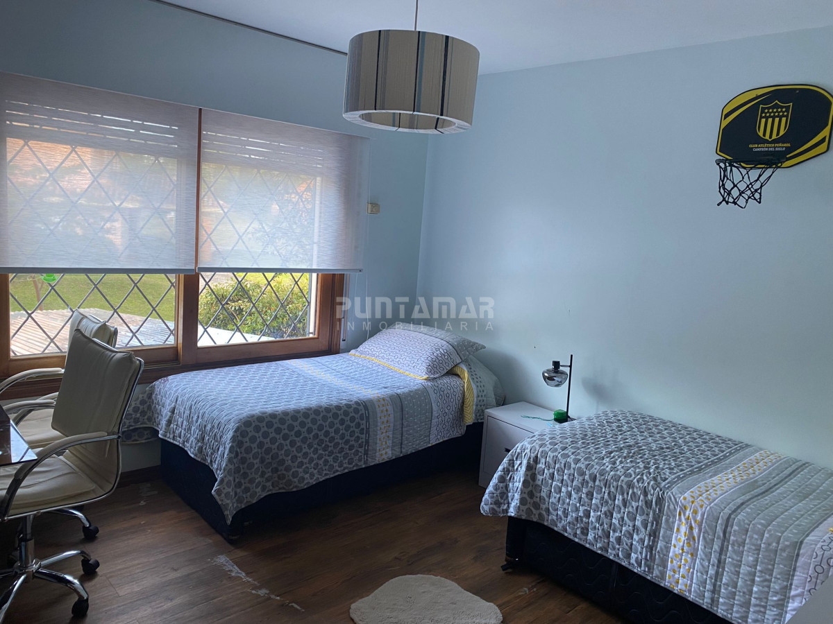 Casa ID.212158 - CASA DE 5 DORMITORIOS CON PISCINA EN PUNTA DEL ESTE!