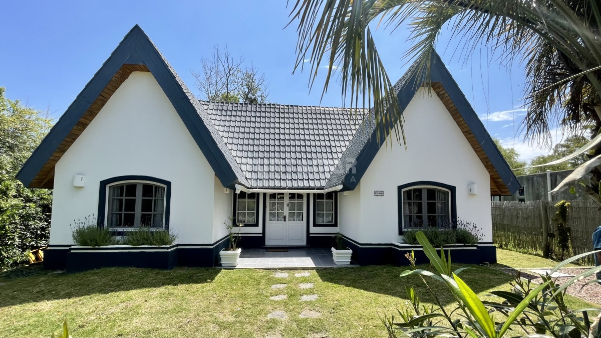 Casa ID.210853 - ALQUILER HERMOSA CASA EN LA BARRA DOS DORMITORIOS