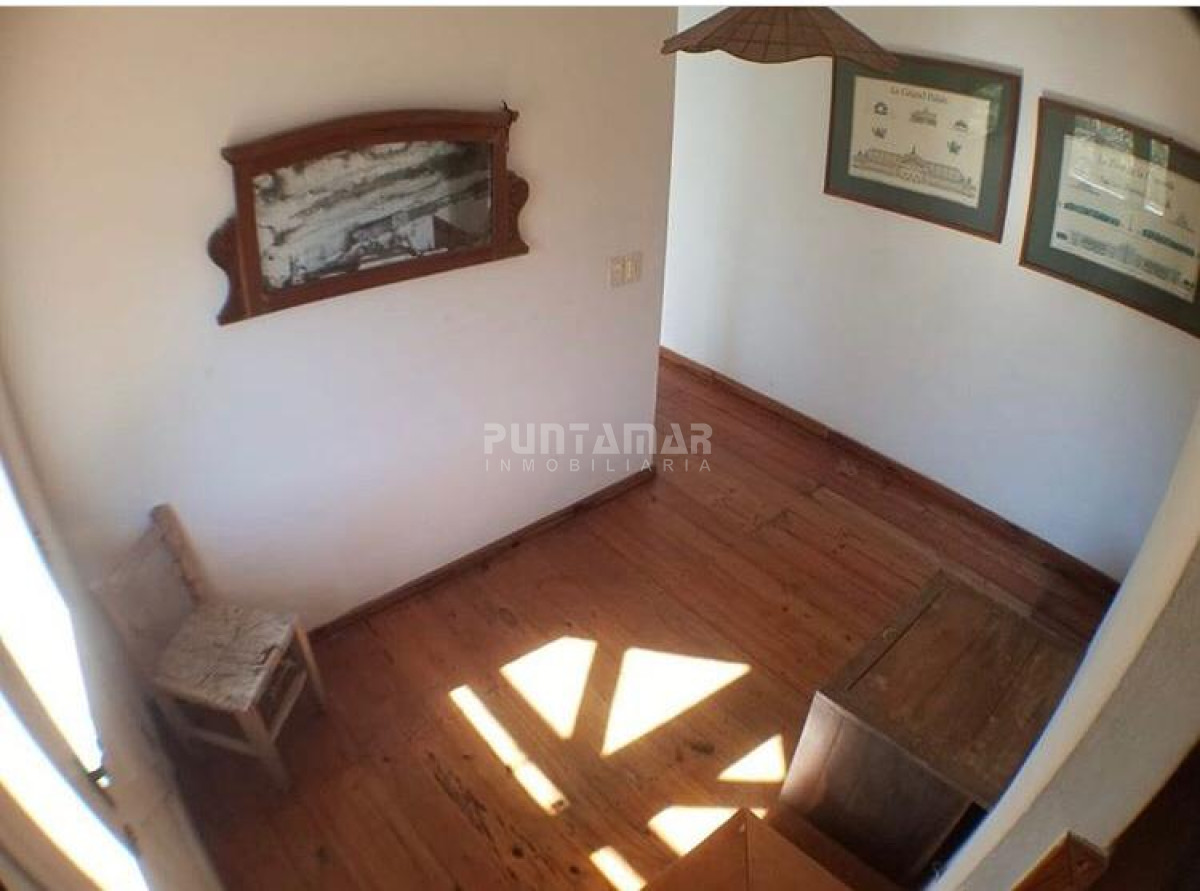 Casa ID.212179 - Gran Casa en Montoya a una cuadra de la playa