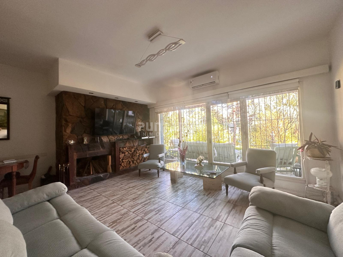 Casa ID.213743 - CALIDA CASA DE 3 DORMITORIOS EN BARRIO SAN RAFAEL