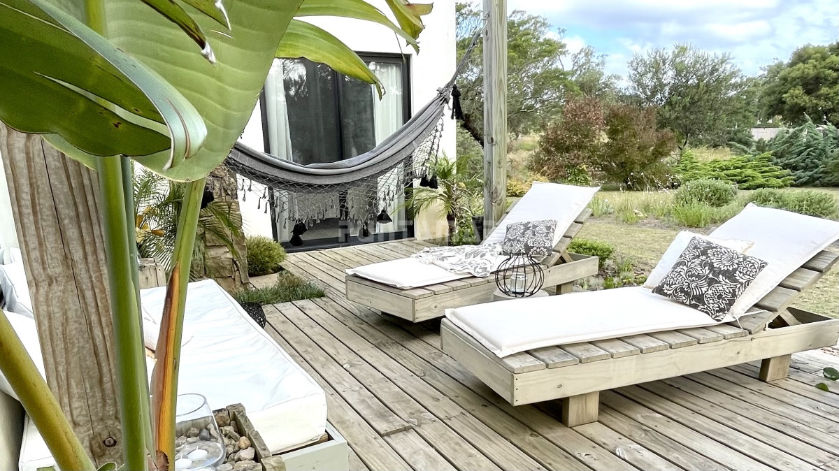 Casa ID.213215 - HERMOSA CASA 2 DORMITORIOS EN LA BARRA A METROS DE MEDIALUNAS CALENTITAS