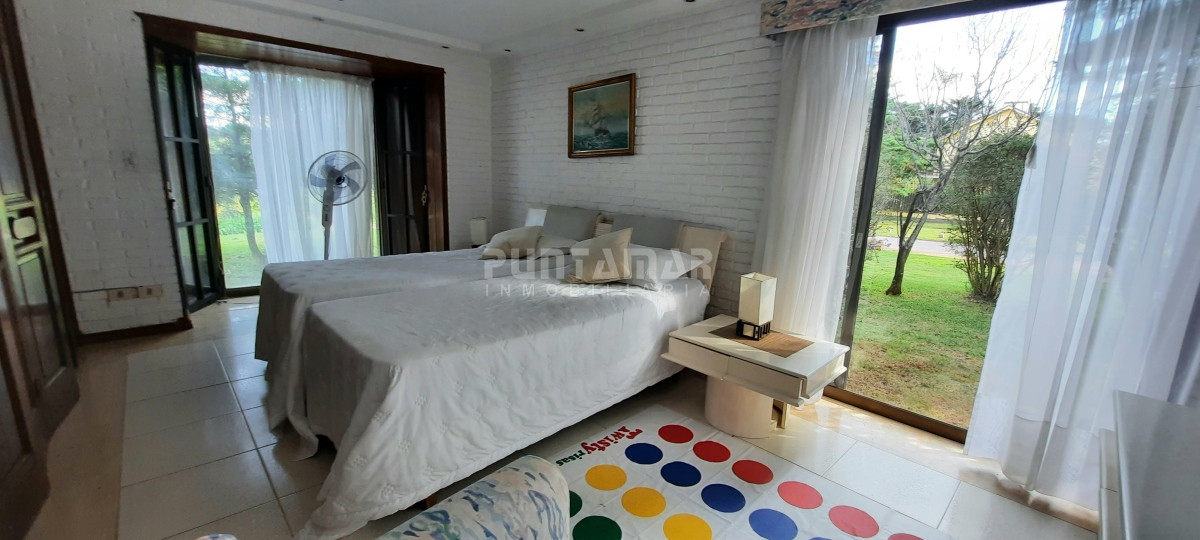 Casa ID.212456 - IMPORTANTE CASA DE 2 PLANTAS EN BARRIO SAN RAFAEL