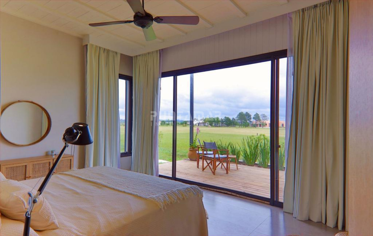 Casa ID.213803 - ALQUILER HERMOSA CASA DE 4 DORMITORIOS EN BARRIO PRIVADO EL QUIJOTE 